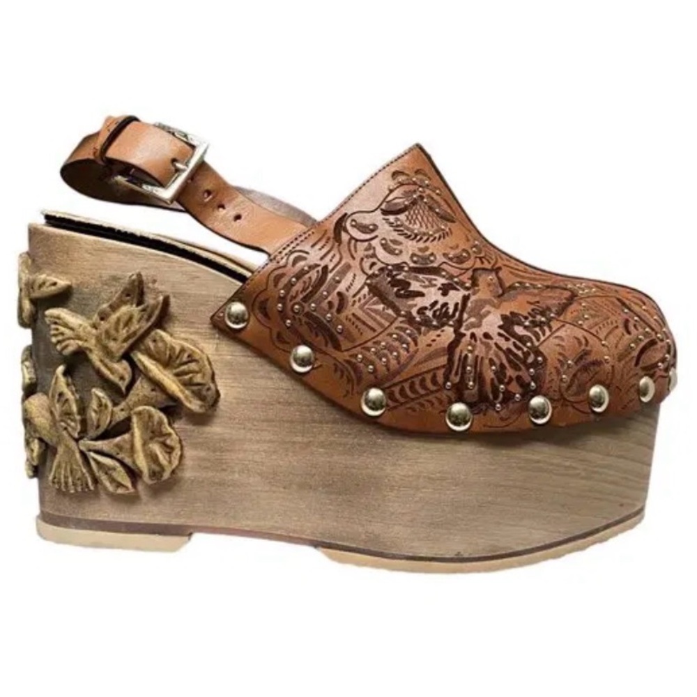 Red Valentino Women's Tan Leather Embroidered Wedge Sandals